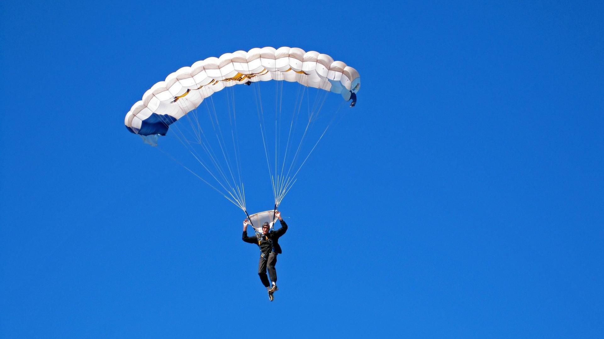 各地青少年篮球交流营在海南成功举办，促进区域合作，海南省青少年篮球联赛2020